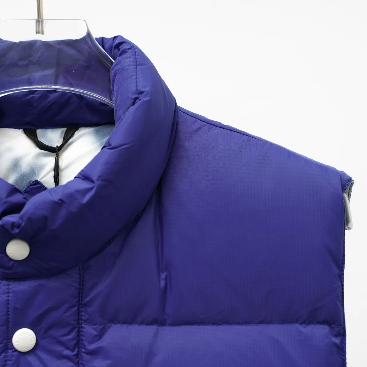 P400 CANADA GOOSE丨Canada Goose Glacier Stand Collar Down Vest Color: Colorful Blue Size: XS-XXL